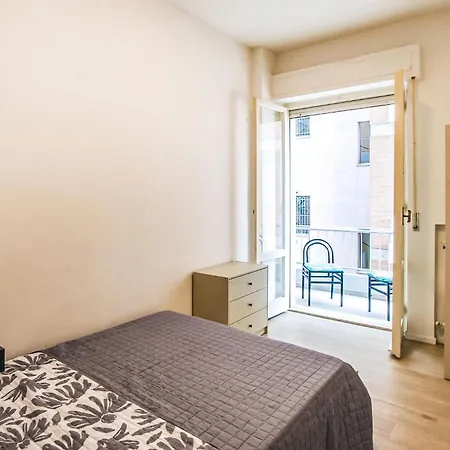3 Bedroom Stunning In 시비타노바 마르셰
