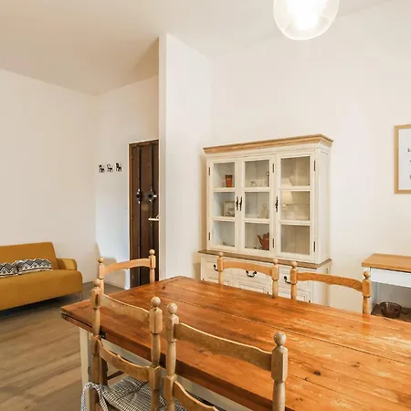 3 Bedroom Stunning In * 시비타노바 마르셰
