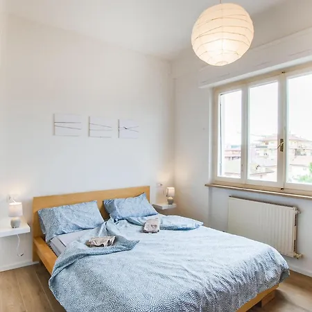 3 Bedroom Stunning In 아파트 *